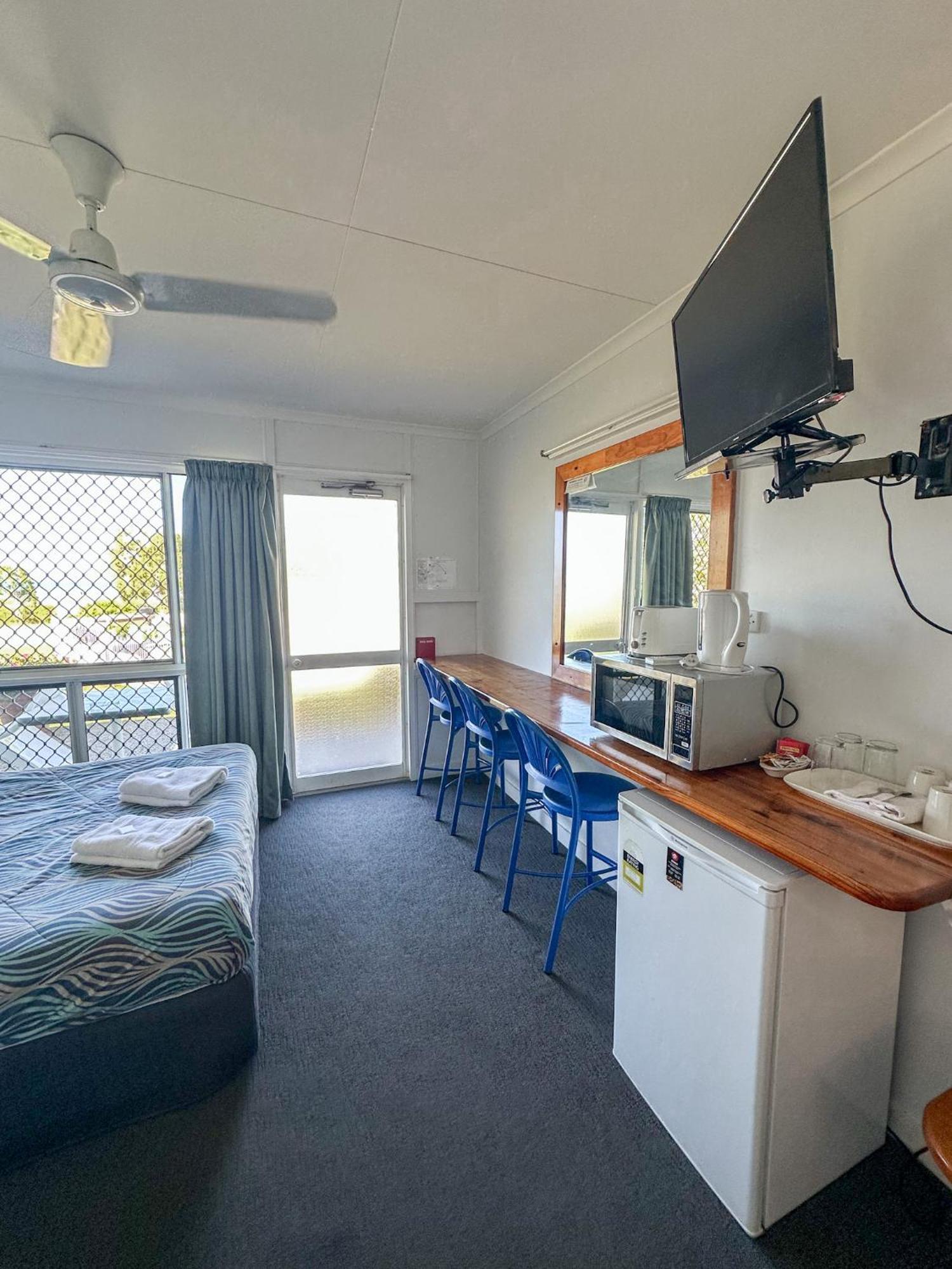 Ocean View Motel Bowen Extérieur photo