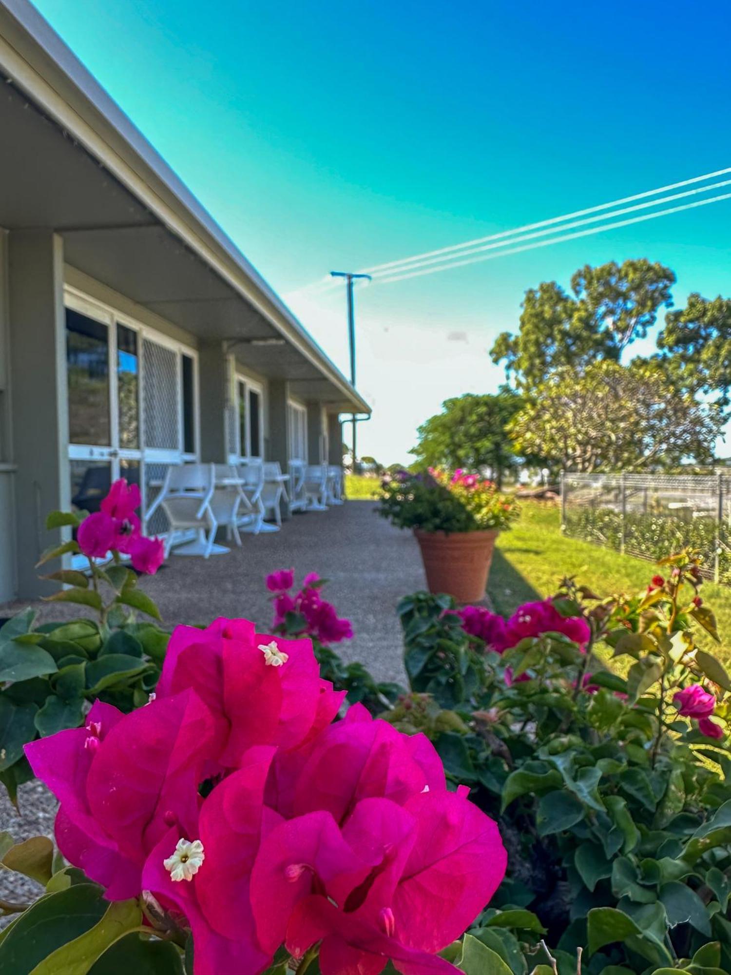Ocean View Motel Bowen Extérieur photo