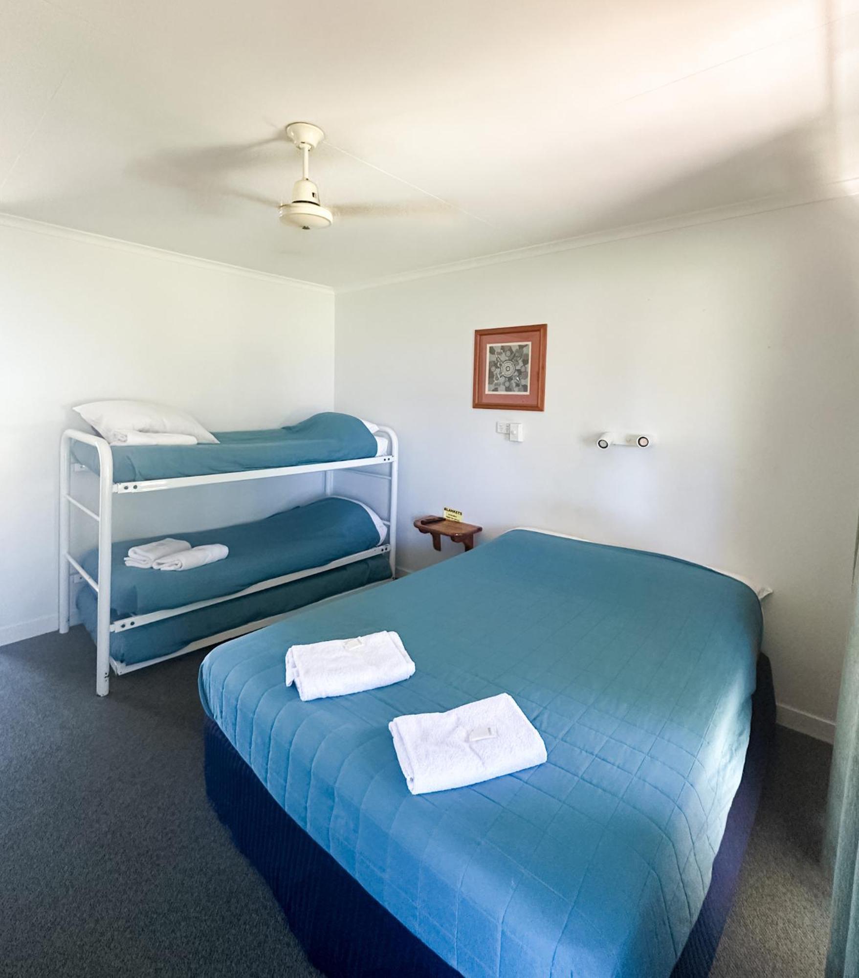 Ocean View Motel Bowen Extérieur photo