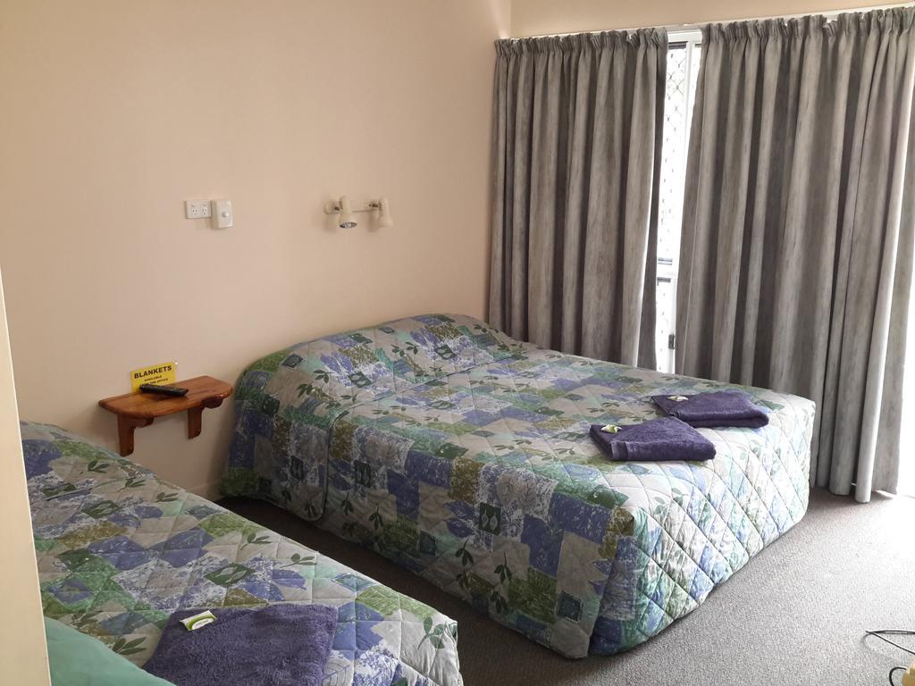 Ocean View Motel Bowen Extérieur photo