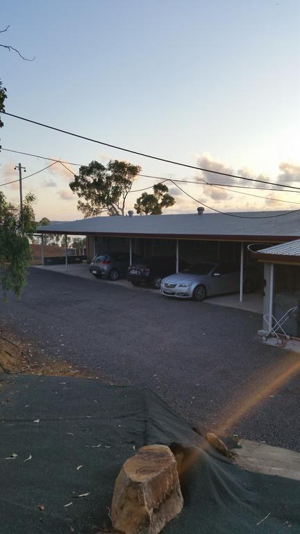Ocean View Motel Bowen Extérieur photo