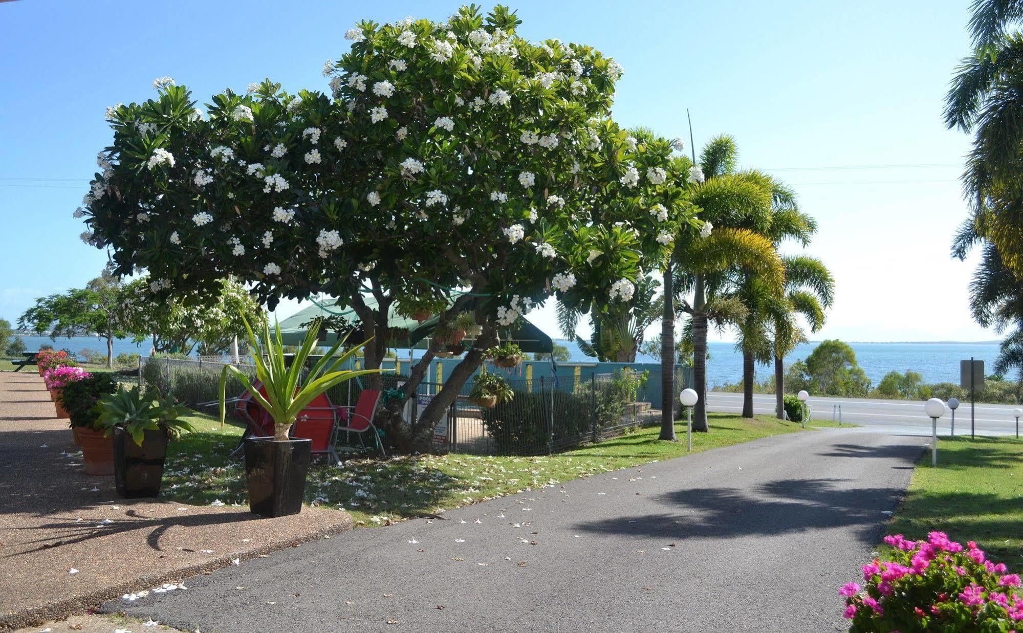 Ocean View Motel Bowen Extérieur photo