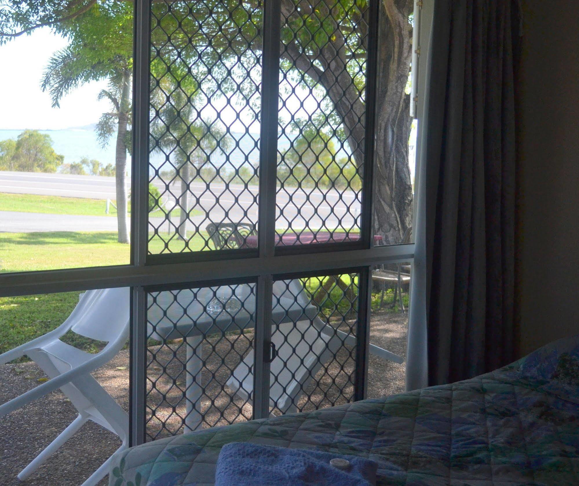 Ocean View Motel Bowen Extérieur photo